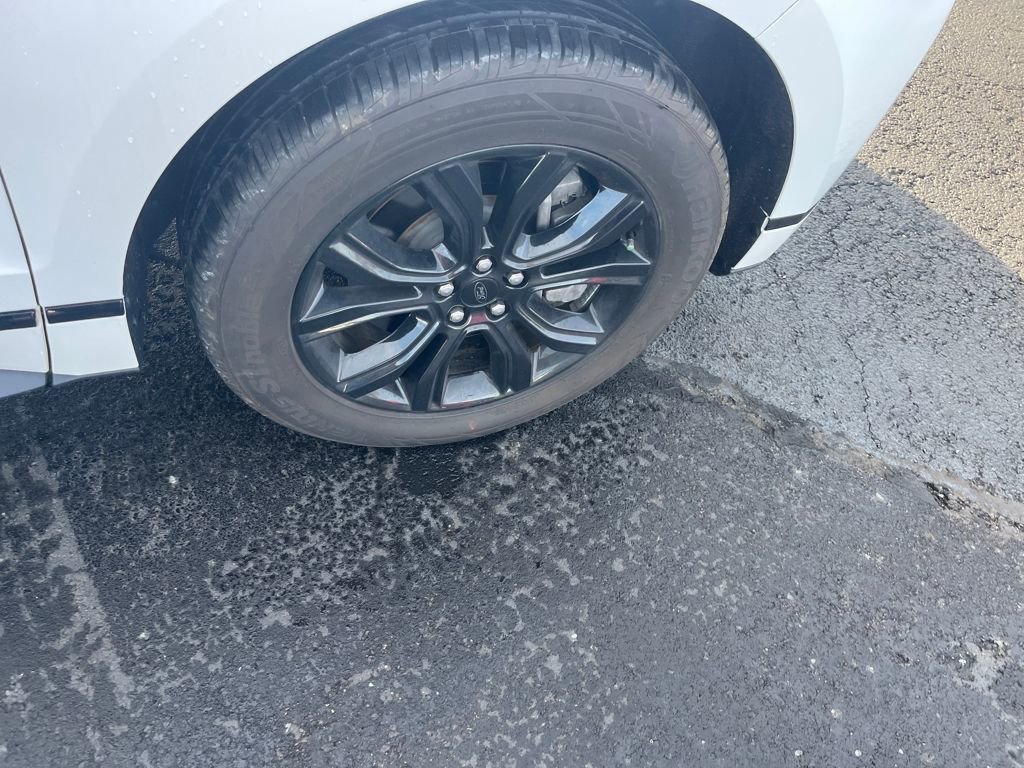 Used 2024 Ford Edge SE w/ Black Appearance Package image 31