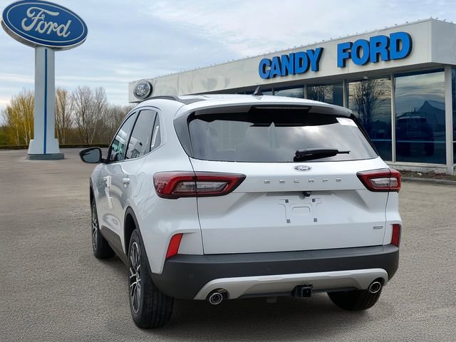 Used 2025 Ford Escape SE w/ Class II Trailer Tow Package FWD image 3