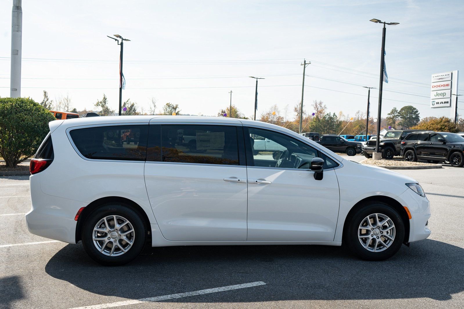 New 2026 Chrysler Voyager LX image 11