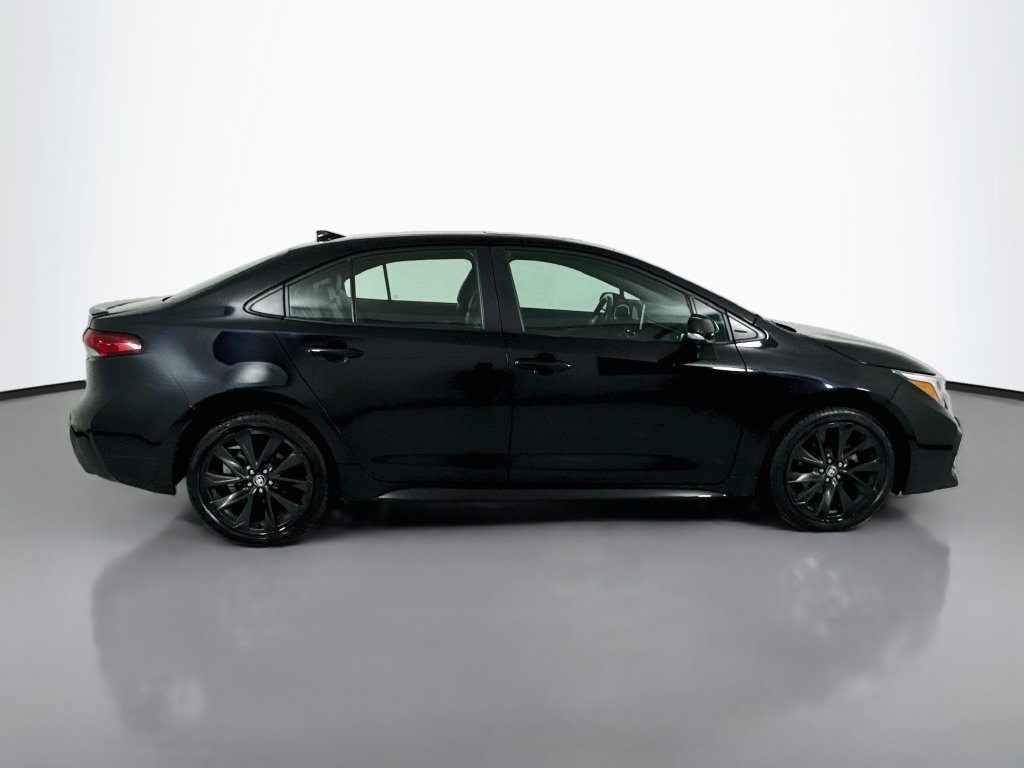 Used 2024 Toyota Corolla XSE FWD image 9