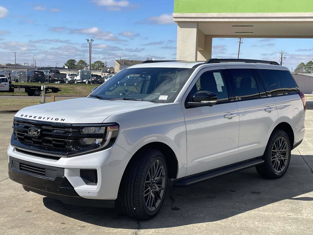 New 2026 Ford Expedition Platinum w/ Stealth Appearance Package AWD/4WD image 7
