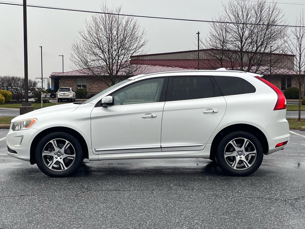 Used 2015 Volvo XC60 T6 image 5