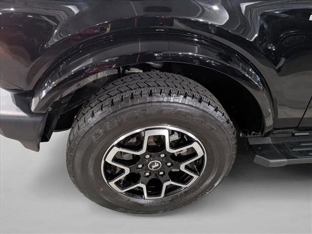 Used 2024 Ford Bronco Outer Banks image 24
