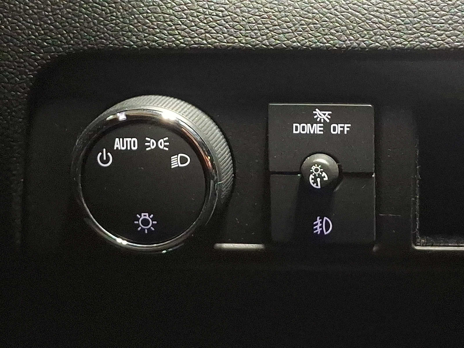 Used 2008 Cadillac Escalade EXT AWD/4WD image 25