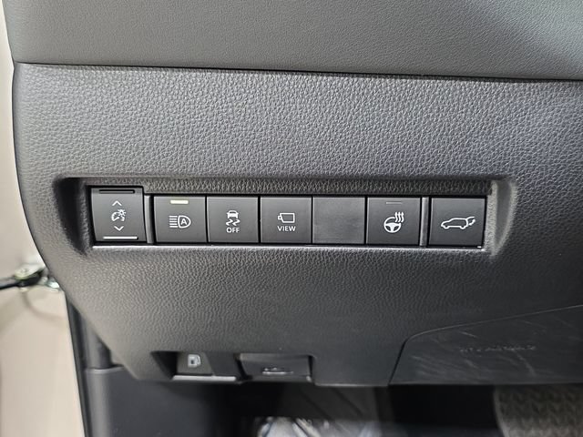 Certified 2024 Toyota Venza Limited AWD/4WD image 23