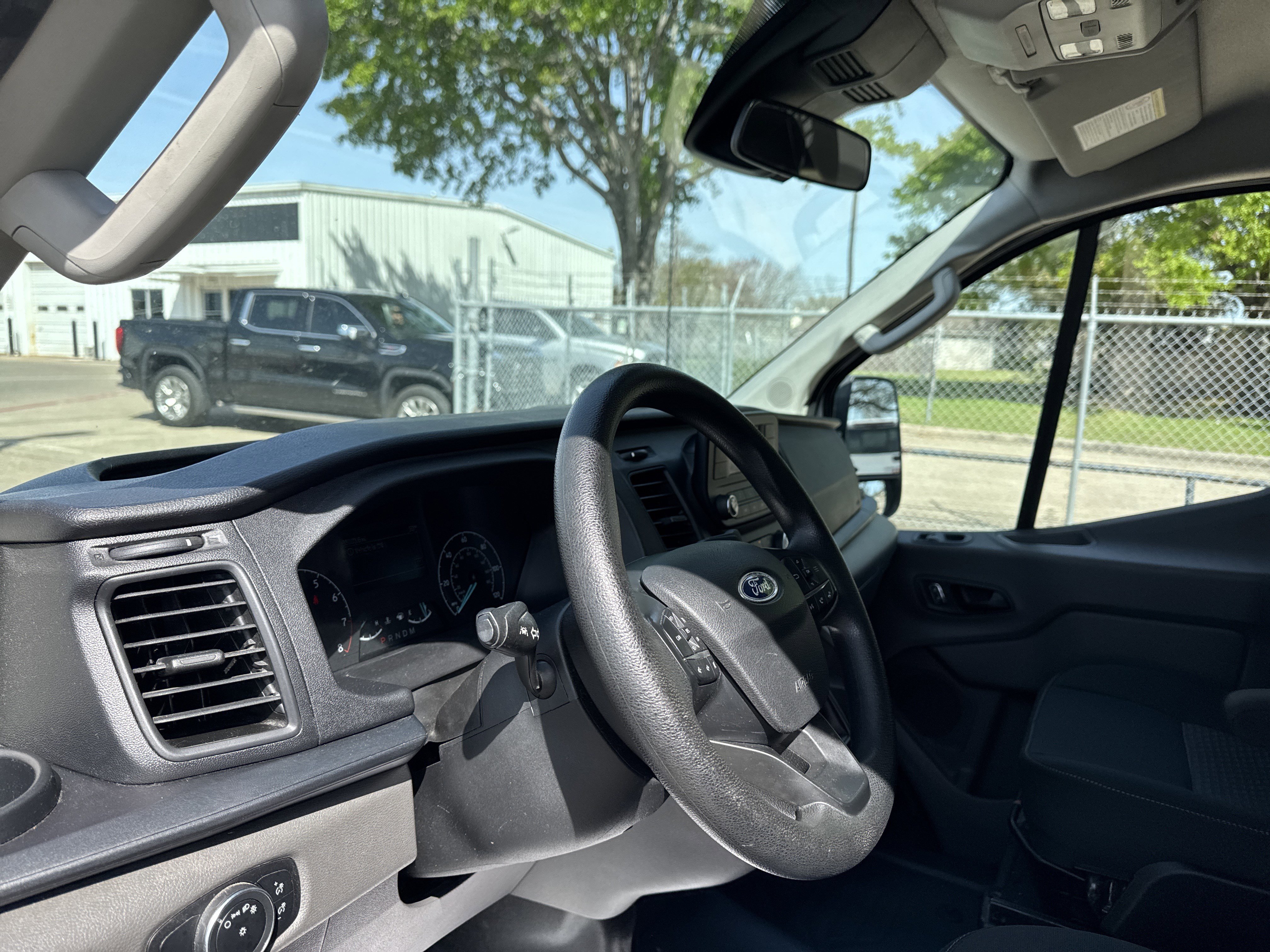 Used 2022 Ford Transit 250 T-250 130 Low Rf 9070 GVWR RWD w/ Exterior Upgrade Package image 7