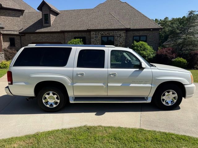 Used 2005 Cadillac Escalade ESV AWD image 5