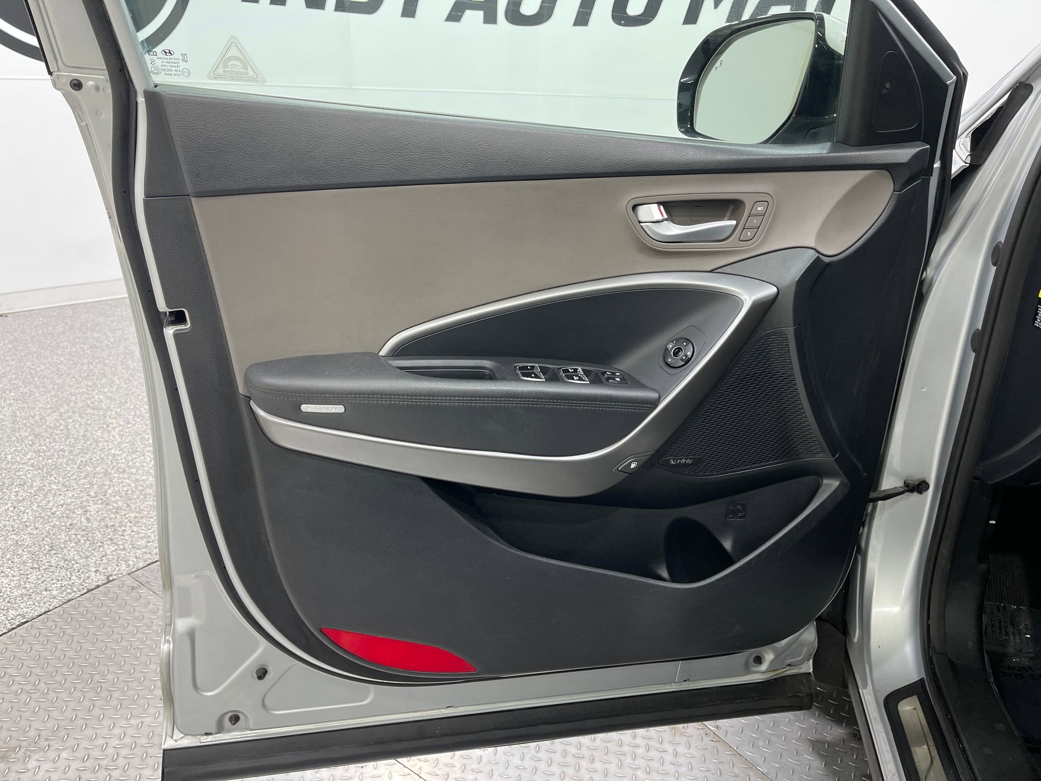 Used 2017 Hyundai Santa Fe FWD w/ SE Ultimate Tech Package 03 image 14