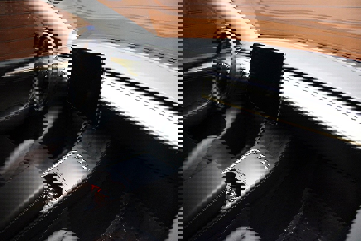 Used 2024 Tesla Model Y Performance image 9