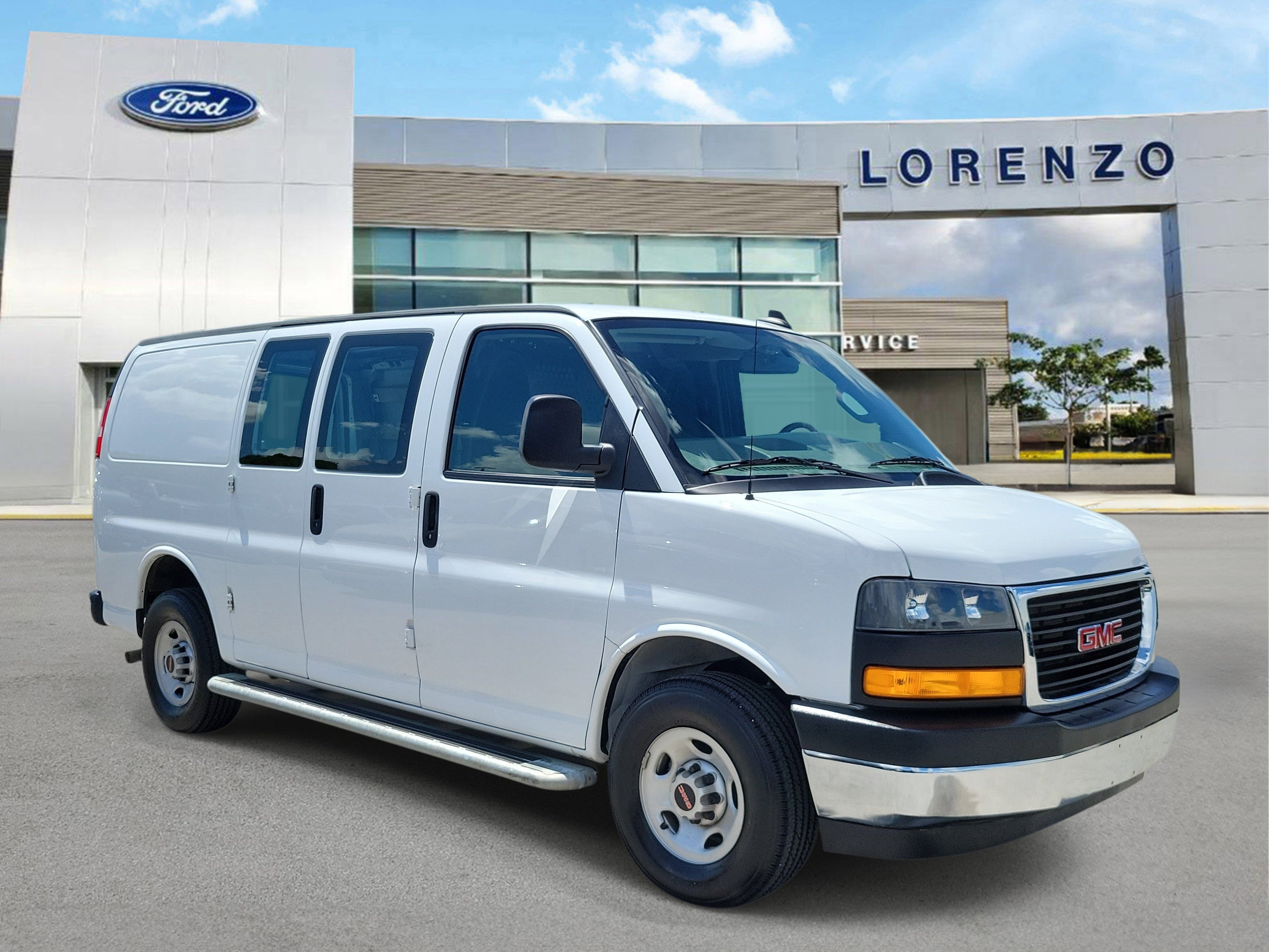 Used 2024 GMC Savana 2500 w/ Driver Convenience Package RWD image 3