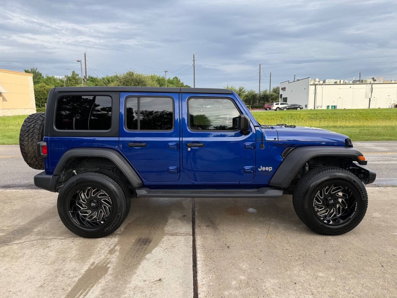 Used 2020 Jeep Wrangler Unlimited Sport AWD/4WD image 5