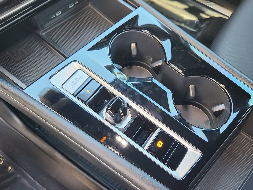 Used 2024 Volkswagen Atlas Cross Sport SE image 10