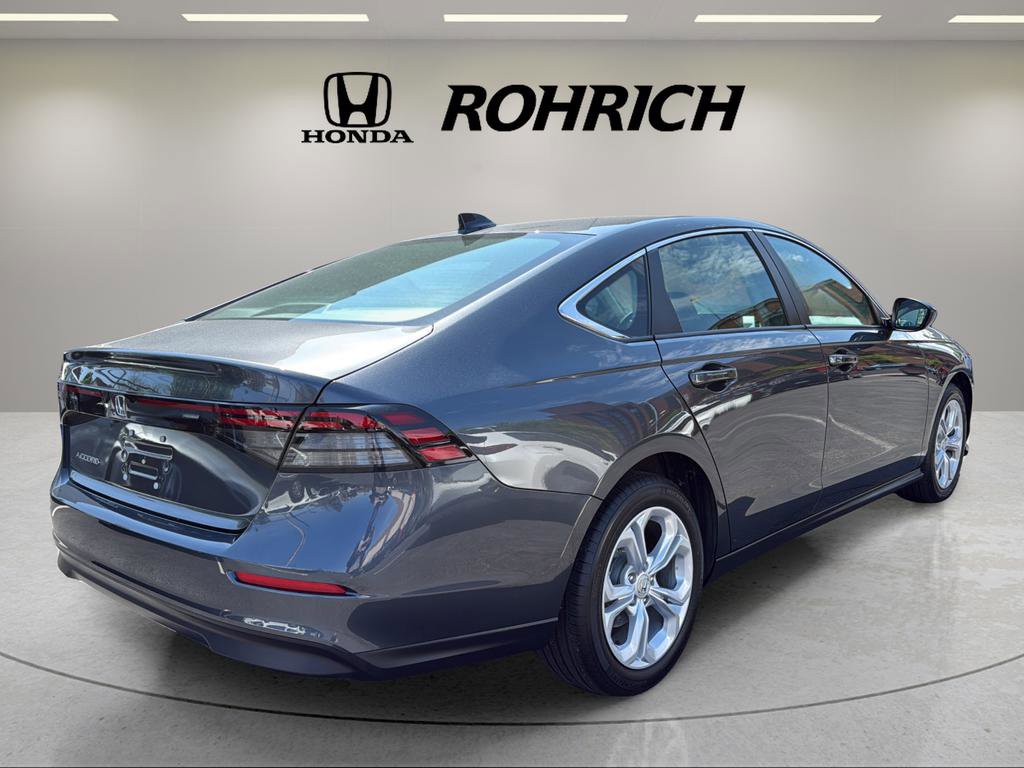 Used 2025 Honda Accord LX image 6