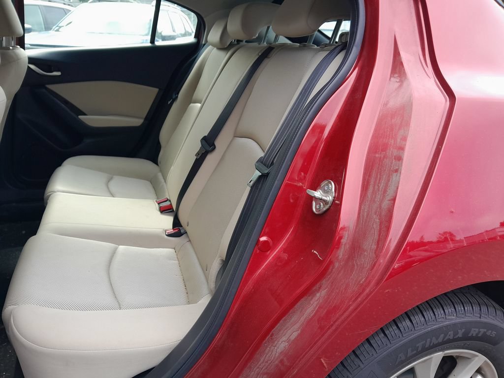 Used 2017 MAZDA MAZDA3 Sport FWD image 31