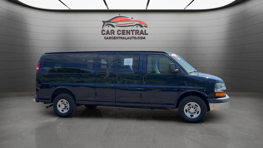 Used 2015 Chevrolet Express 3500 LT w/ LT Preferred Equipment Group RWD image 4