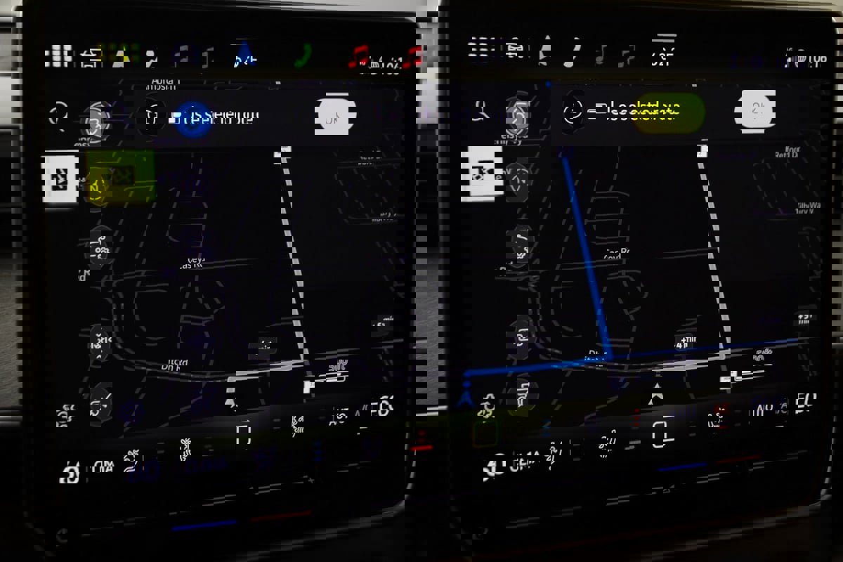 Used 2025 Volkswagen ID. Buzz Pro S image 9