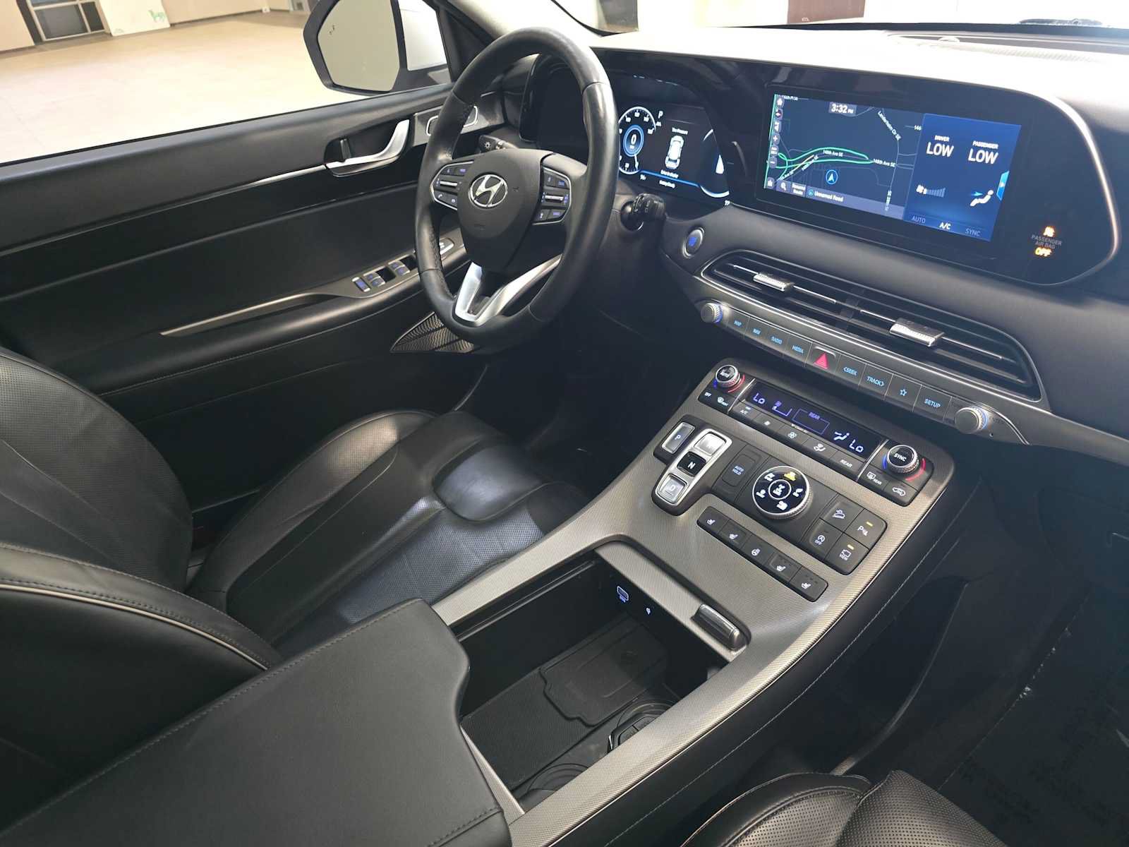 Used 2021 Hyundai Palisade Limited w/ Winter Package AWD/4WD image 30