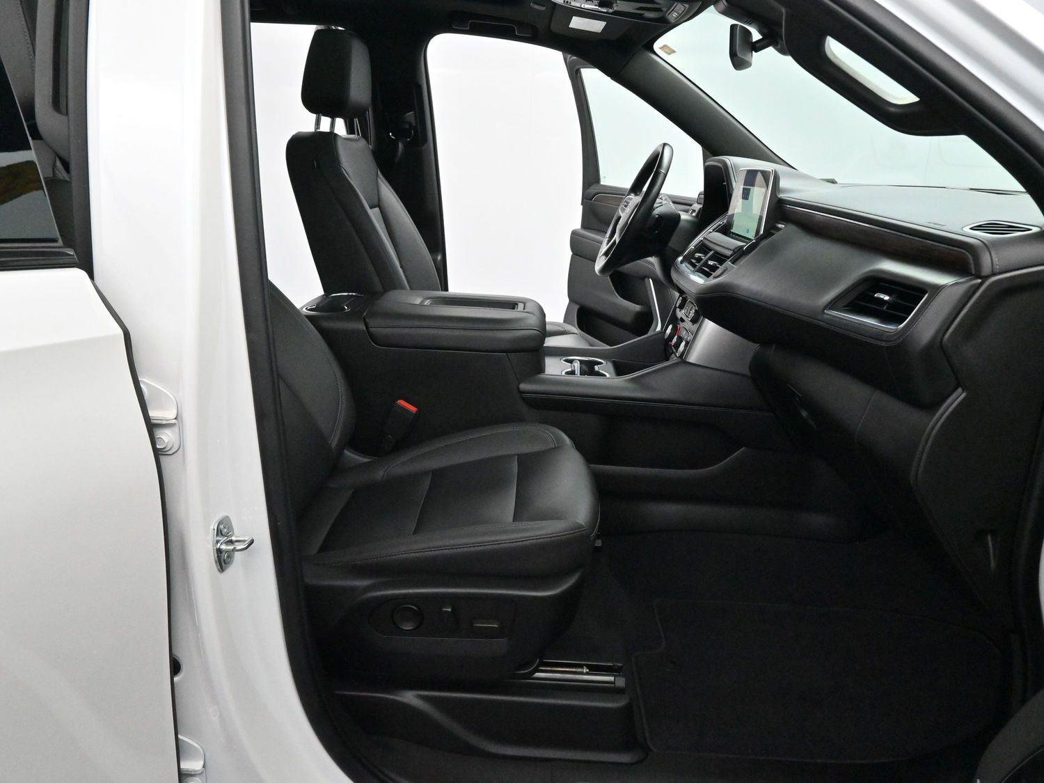 Used 2022 Chevrolet Tahoe Z71 w/ Z71 Off-Road Package image 36