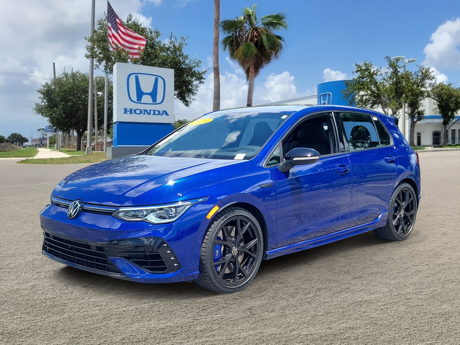 Used 2023 Volkswagen Golf 20th Anniversary Edition AWD/4WD image 4