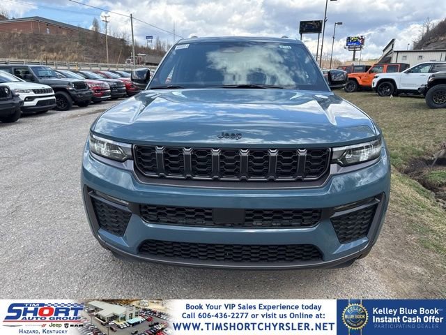 New 2026 Jeep Grand Cherokee Limited w/ Limited Altitude Package AWD/4WD image 8