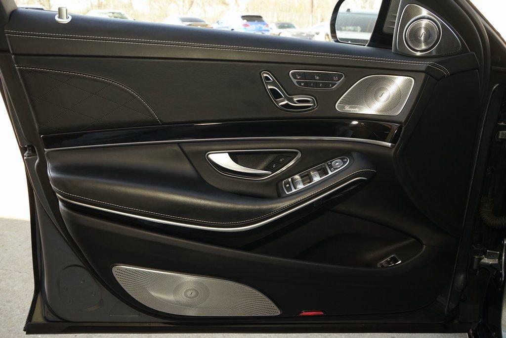 Used 2019 Mercedes-Benz Maybach S 560 4MATIC image 29