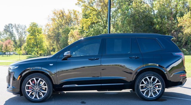 Used 2024 Cadillac XT6 Sport image 9