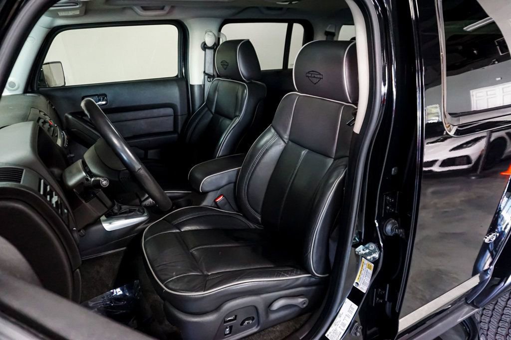 Used 2009 HUMMER H3 Alpha image 9