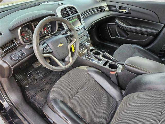 Used 2015 Chevrolet Malibu LT w/ Power Convenience Package image 9
