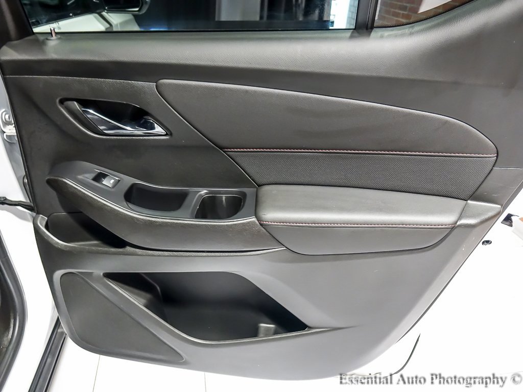 Used 2022 Chevrolet Traverse RS image 37