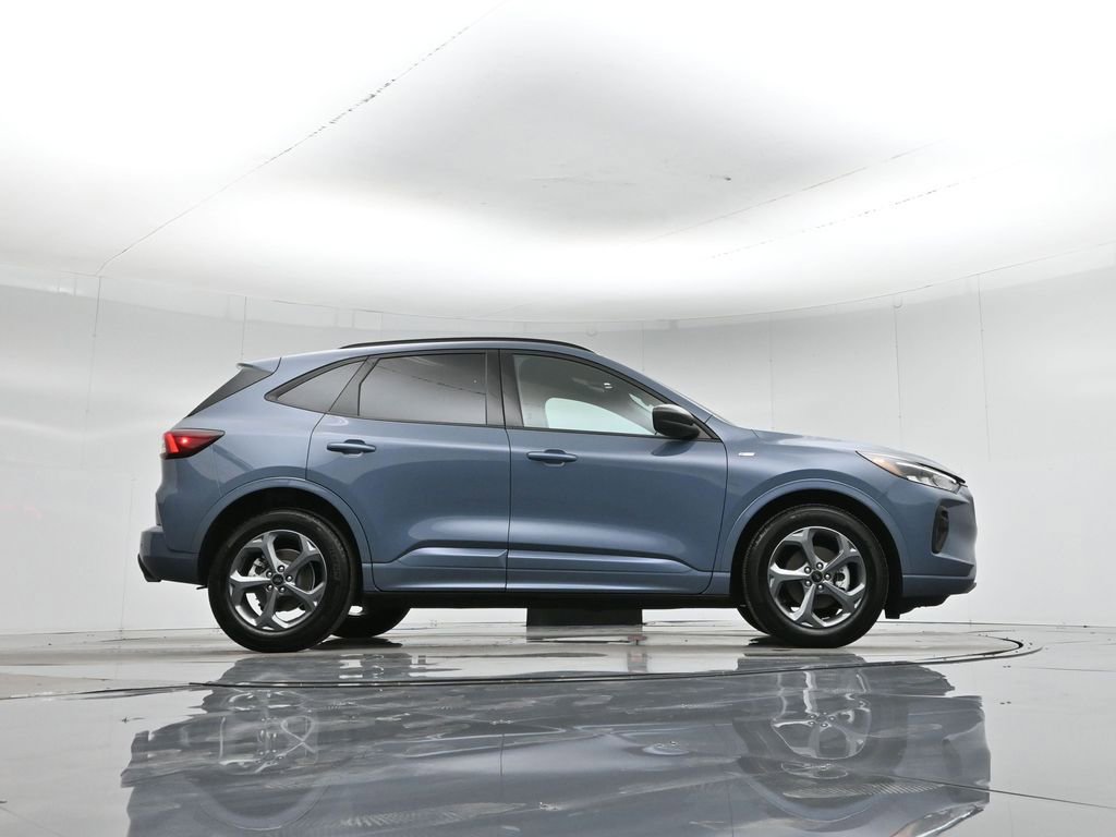 Used 2024 Ford Escape ST-Line w/ Equipment Group 301A image 41
