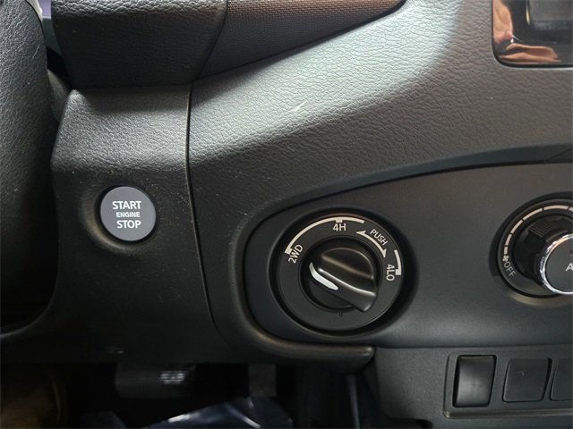 Used 2022 Nissan Frontier SV image 27