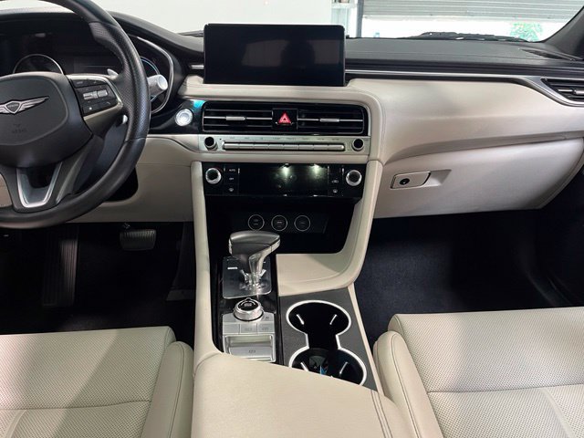Used 2025 Genesis G70 2.5T RWD image 21