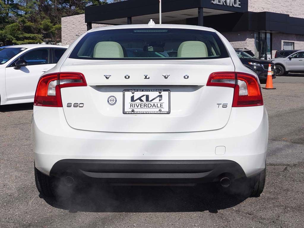 Used 2012 Volvo S60 T5 image 7