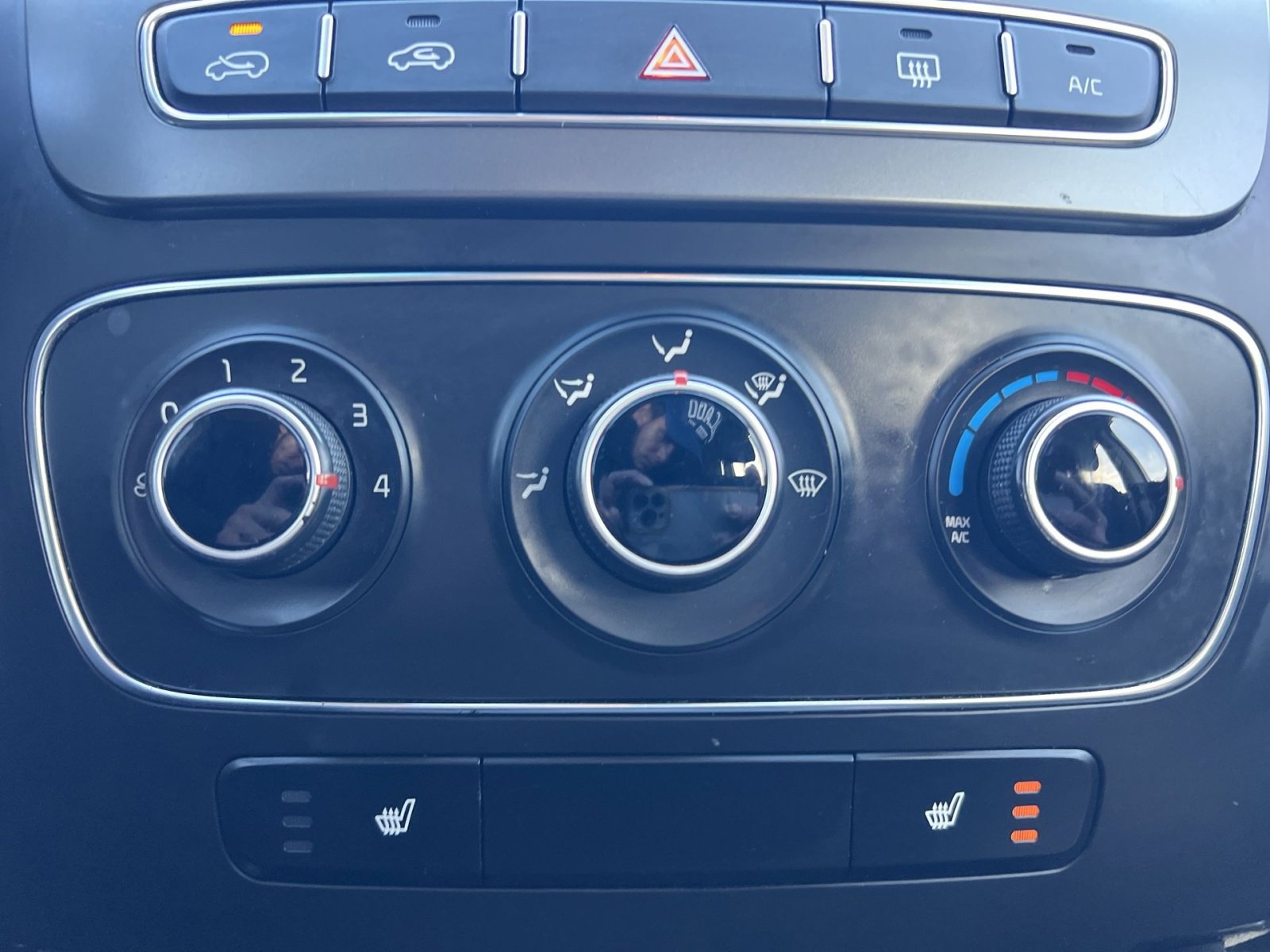 Used 2015 Kia Sorento LX image 20