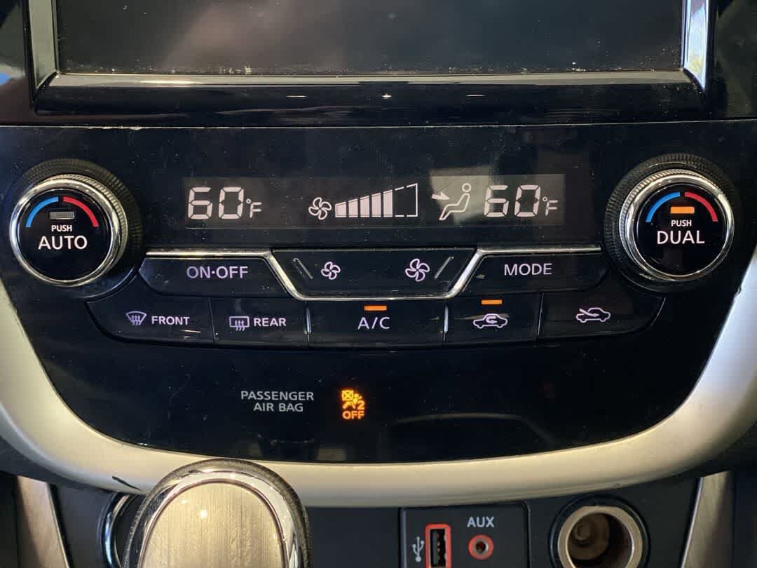 Used 2018 Nissan Murano SV AWD/4WD image 19