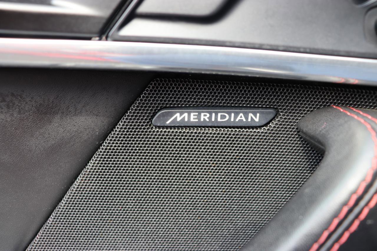 Used 2020 Jaguar F-TYPE Checkered Flag image 42