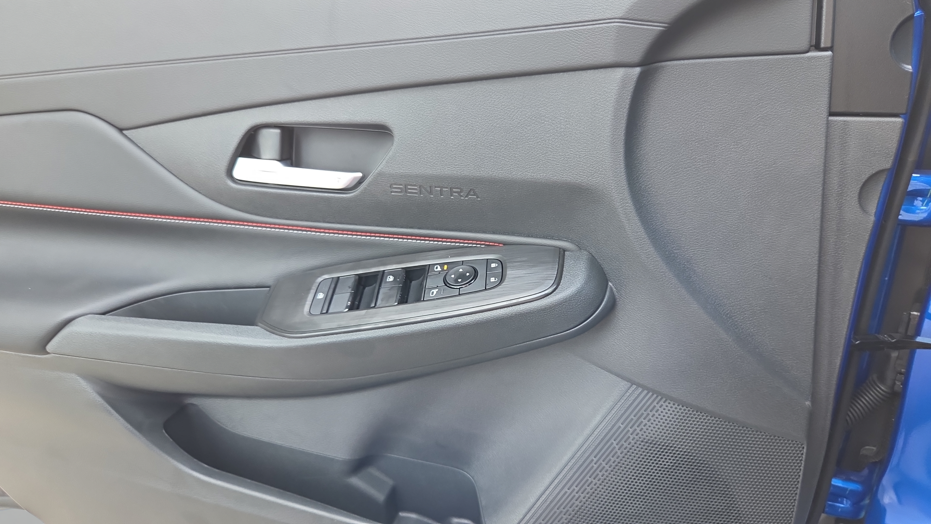 New 2027 Nissan Sentra SR w/ Floor Mat Package FWD image 28