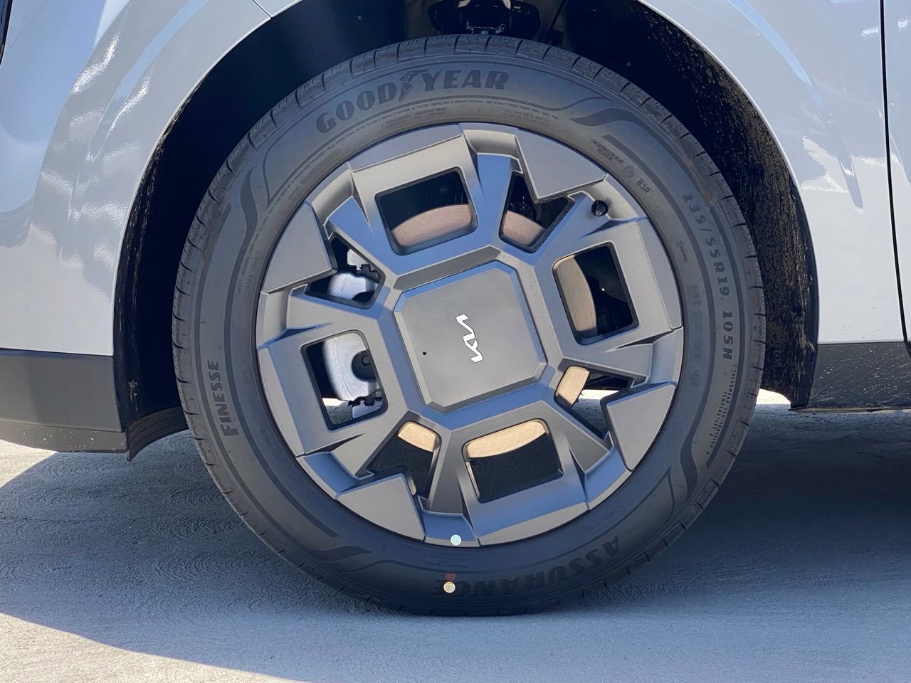 New 2026 Kia Carnival EX image 10