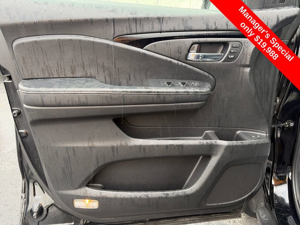 Used 2021 Honda Pilot Touring image 19