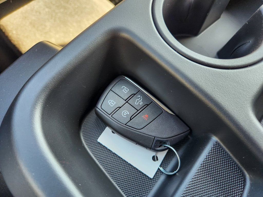 New 2026 GMC Sierra 1500 Pro w/ Graphite Edition image 18