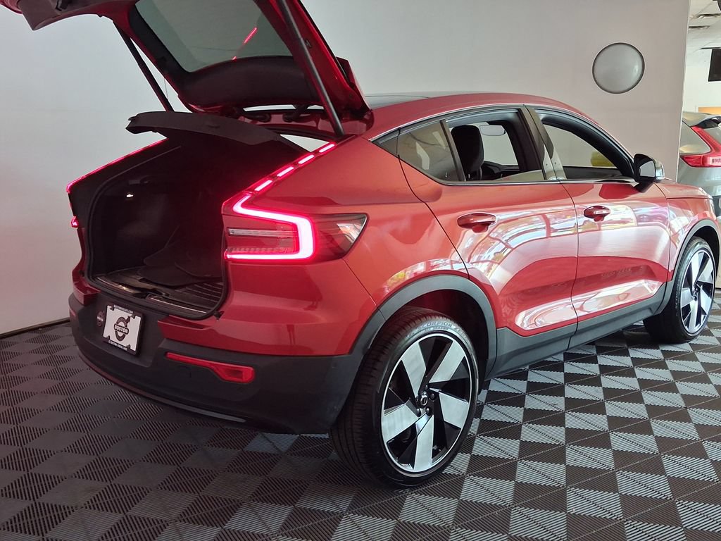 Certified 2023 Volvo C40 P8 Recharge Ultimate w/ Protection Package Premier AWD/4WD image 12
