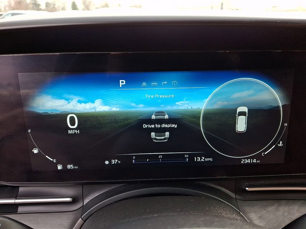 Certified 2023 Kia Carnival SX image 22