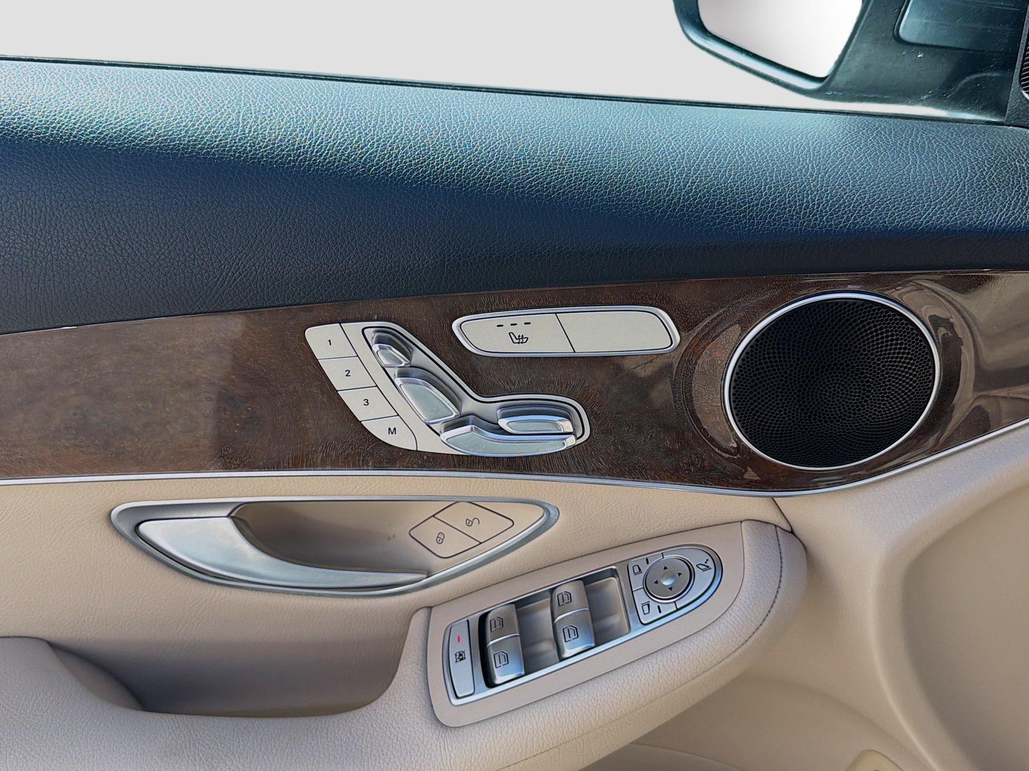 Used 2019 Mercedes-Benz GLC 300 image 15
