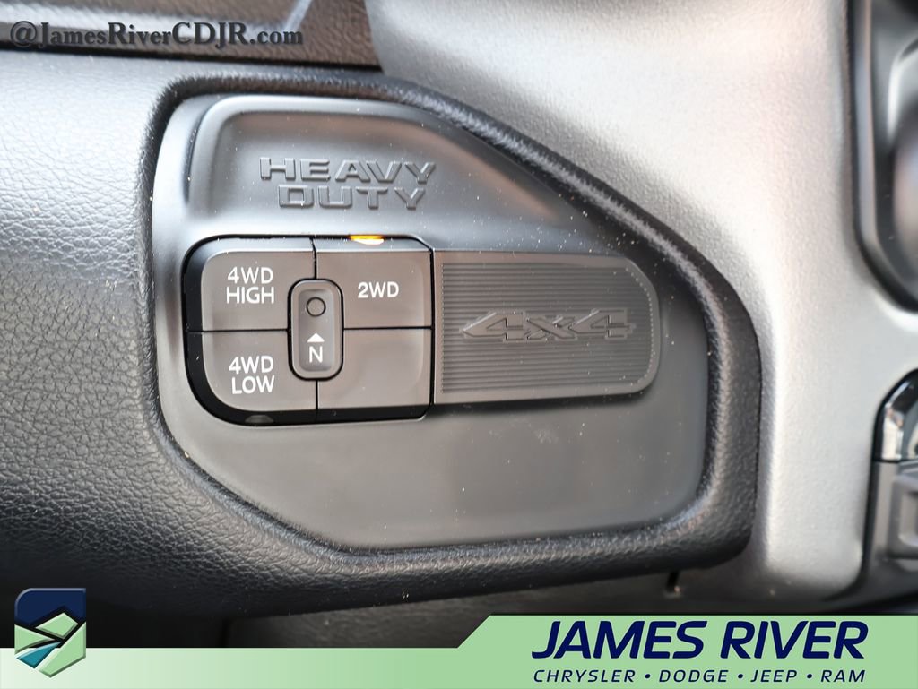 Used 2024 RAM 3500 Big Horn AWD/4WD image 32