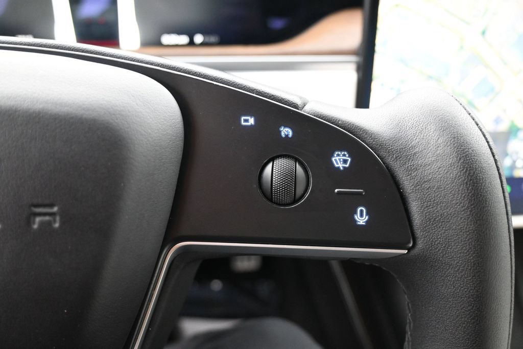 Used 2023 Tesla Model S AWD/4WD image 31