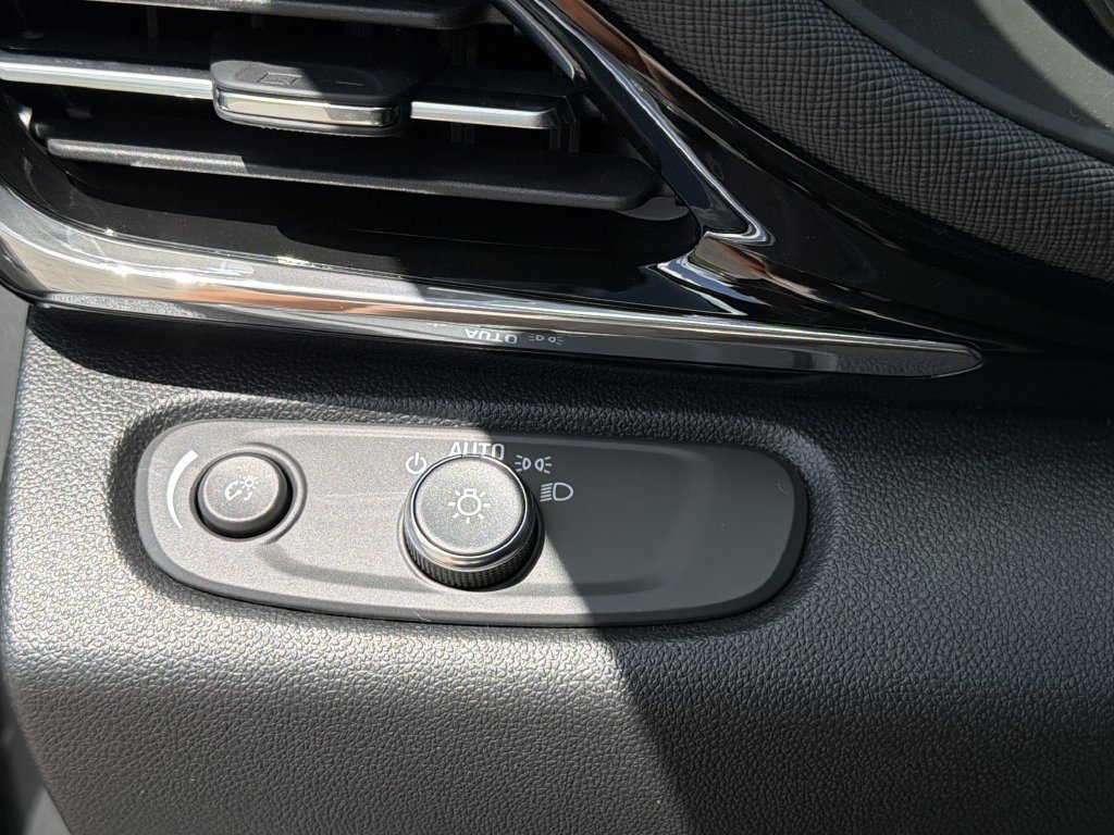 New 2026 Buick Envista Sport Touring w/ Convenience I Package FWD image 30