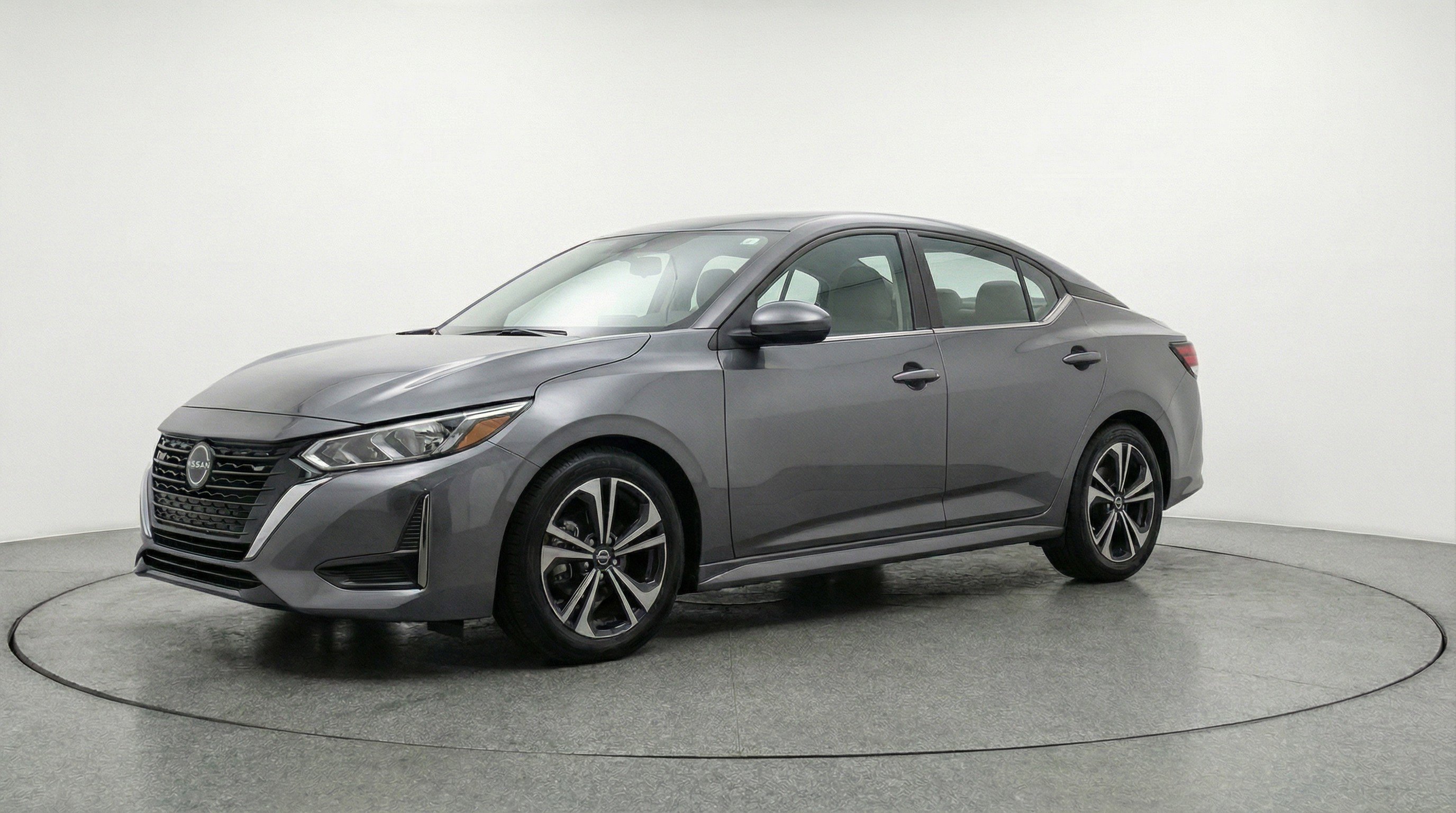 Used 2025 Nissan Sentra SV FWD image 3