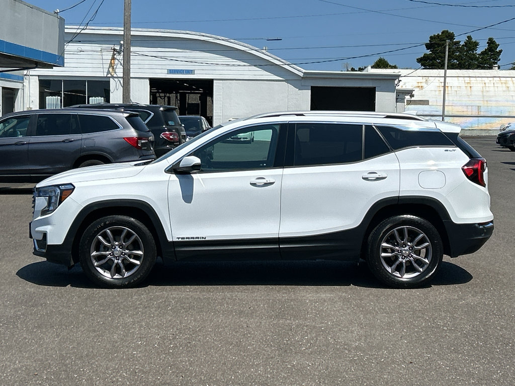 Used 2023 GMC Terrain SLT w/ Infotainment Package II AWD/4WD image 8