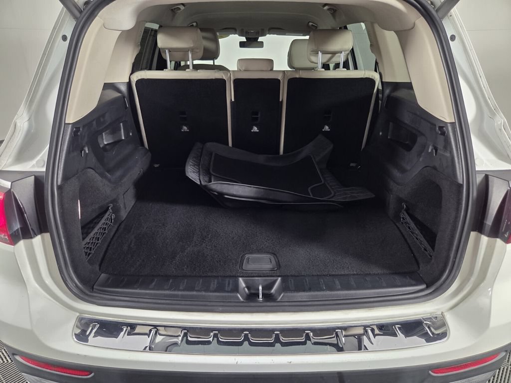Used 2020 Mercedes-Benz GLB 250 image 27