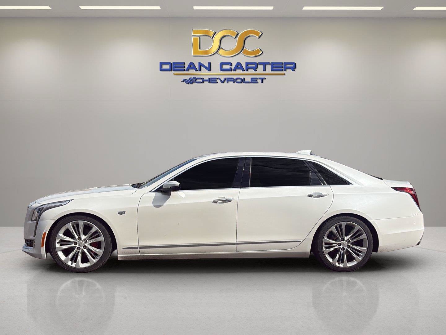 Used 2018 Cadillac CT6 Platinum AWD/4WD image 2